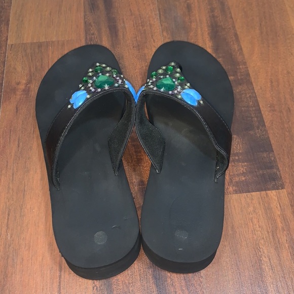 Black Bejeweled Small Wedge Flip Flop Size 10 - Picture 4 of 11